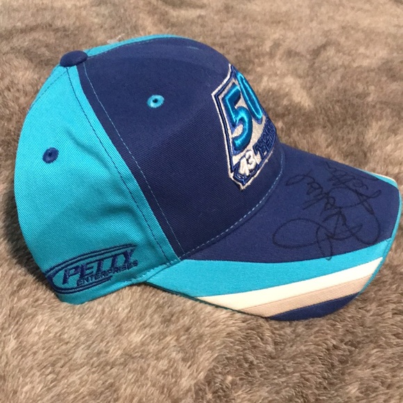Nascar Richard Petty autograph hat - Picture 2 of 6